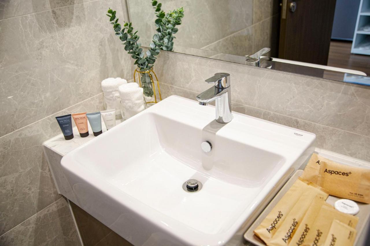 Aspaces Serviced Apartments - Vinhomes West Point Hanoi Esterno foto